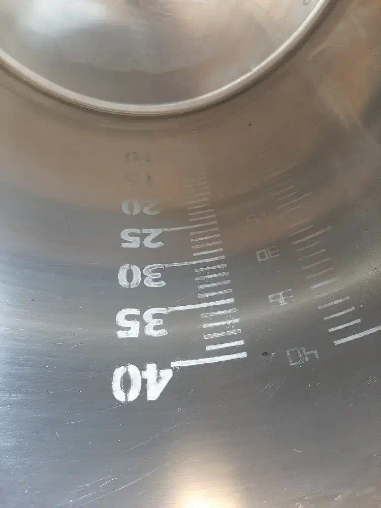 Making scale on stainless pots
